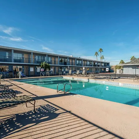 Econo Lodge Phoenix North I-17-3